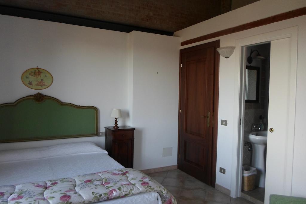 Bed and Breakfast I Lecci Lerici Habitación foto