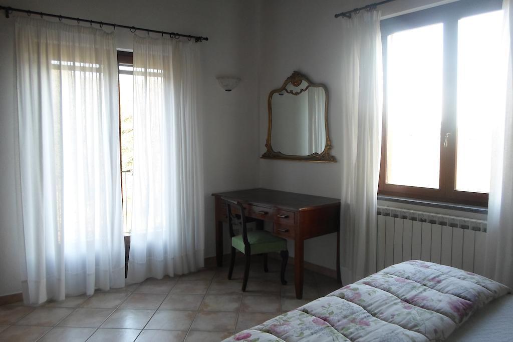 Bed and Breakfast I Lecci Lerici Habitación foto